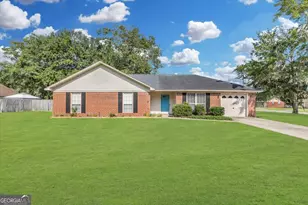 1398 Coalition Cir, Hinesville, GA 31313 - Photo 2