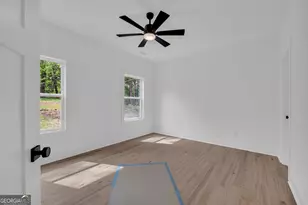 181 Lake Club Dr, Lavonia, GA 30553 - Photo 20
