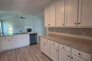 955 Widener Memorial Dr, Winder, GA 30680 - Photo 4