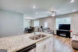 6967 Knollwood Dr, Morrow, GA 30260 - Photo 8