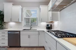 109 Canter Ct, Savannah, GA 31406 - Photo 10