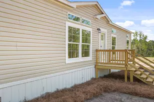 819 Hires, Jesup, GA 31545 - Photo 6