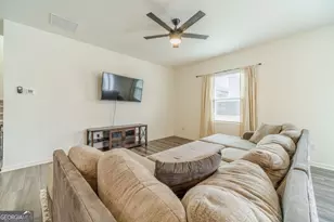 222 Knightsbridge Ln, Winder, GA 30680 - Photo 10