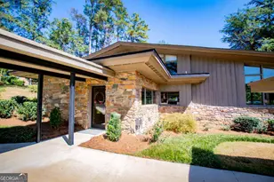 320 E Club Dr, Carrollton, GA 30117 - Photo 18