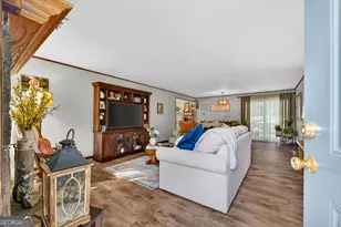3901 Erica Cir, Douglasville, GA 30135 - Photo 4