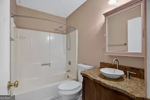 300 Cumberland Dr, Lagrange, GA 30240 - Photo 18