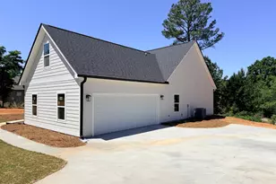 117 Mason Ridge, Barnesville, GA 30204 - Photo 2