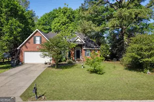109 Quinelle Dr, Perry, GA 31069 - Photo 2