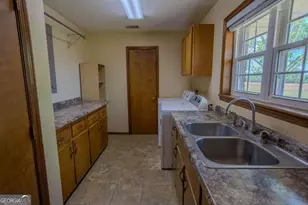 68 Smart Rd, Baxley, GA 31513 - Photo 12