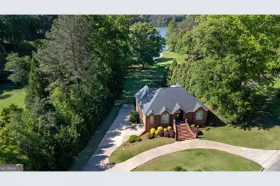 910 Piney Woods Drive, Lagrange, GA 30240 - Photo 2