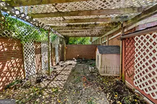 116 Woodlawn Ave, Warner Robins, GA 31093 - Photo 46