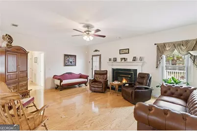 932 Hitching Post Lane, Waycross, GA 31503 - Photo 6