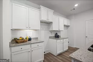 1905 Victoria Way, Conyers, GA 30013 - Photo 10