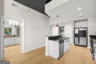 250 Pharr Rd NE, Atlanta, GA 30305 - Photo 2