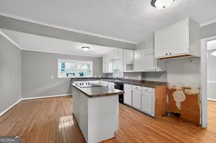 523 Barbashela Cir, Stone Mountain, GA 30088 - Photo 16