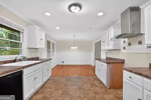 331 Barbashela Dr, Stone Mountain, GA 30088 - Photo 8