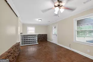 331 Barbashela Dr, Stone Mountain, GA 30088 - Photo 6