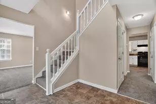 6343 Laurel Green Dr, Lithonia, GA 30058 - Photo 6