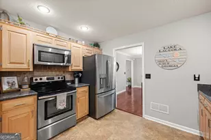 22 Laurel Park Dr, Cleveland, GA 30528 - Photo 10