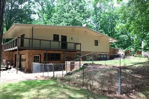 205 Avon Dr, Fayetteville, GA 30215 - Photo 4