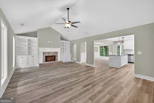143 Wards Creek Rd, Toccoa, GA 30577 - Photo 2