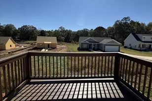 210 Charlotte Cir, Statham, GA 30666 - Photo 18