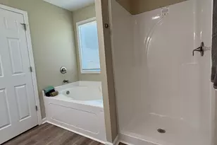 210 Charlotte Cir, Statham, GA 30666 - Photo 12