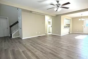 190 Charlotte Cir, Statham, GA 30666 - Photo 2
