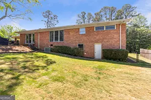 2037 Pinetree Trail, Gainesville, GA 30501 - Photo 36
