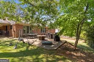 2037 Pinetree Trail, Gainesville, GA 30501 - Photo 32