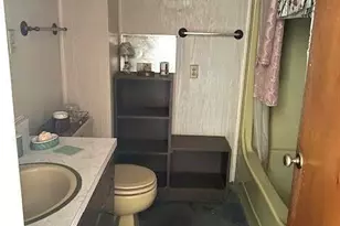 130 S Washington St, Lyons, GA 30436 - Photo 6