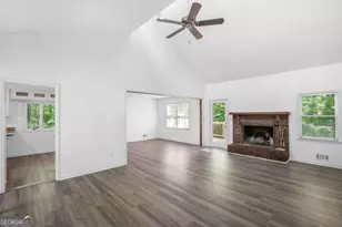 1373 Fairfield Dr SW, Lilburn, GA 30047 - Photo 8
