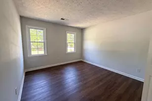 1033 Chestnut Hill Cir SW, Marietta, GA 30064 - Photo 8