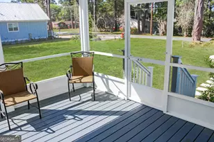 905 Wayne St, Darien, GA 31305 - Photo 6