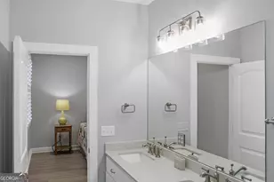 905 Wayne St, Darien, GA 31305 - Photo 12