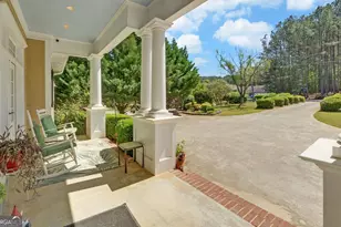 227 Capri Dr, Hartwell, GA 30643 - Photo 4
