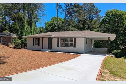 651 Lyle Drive SE, Marietta, GA 30067 - Photo 4