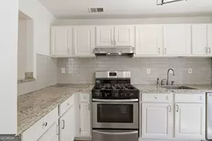 1107 Wynnes Ridge Cir SE, Marietta, GA 30067 - Photo 2