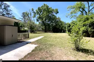 422 S Macon St, Ludowici, GA 31316 - Photo 12
