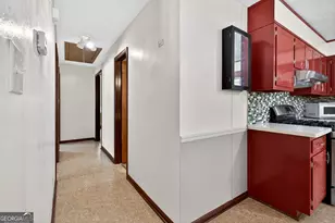 205 Dunwoody Cir, Griffin, GA 30223 - Photo 10