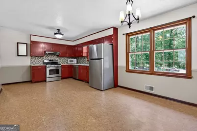 205 Dunwoody Circle, Griffin, GA 30223 - Photo 12