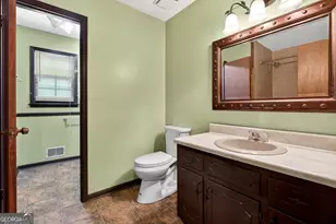 205 Dunwoody Cir, Griffin, GA 30223 - Photo 22