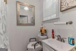 211 W 34th St, Savannah, GA 31401 - Photo 20