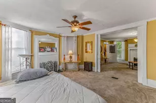 211 W 34th St, Savannah, GA 31401 - Photo 8