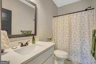 209 Maddington Ct, Senoia, GA 30276 - Photo 14