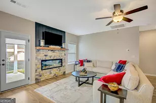 209 Maddington Ct, Senoia, GA 30276 - Photo 10