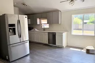 721 Ronnie St, Metter, GA 30439 - Photo 6