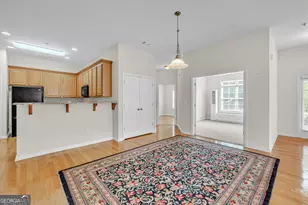 31 Thomaston St, Newnan, GA 30263 - Photo 14
