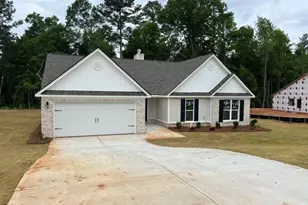 482 Riley Cir NW, Milledgeville, GA 31061 - Photo 1