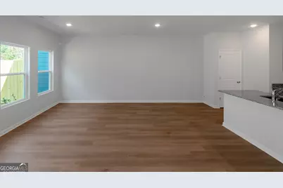 5420 Biltmore Drive, Atlanta, GA 30349 - Photo 6